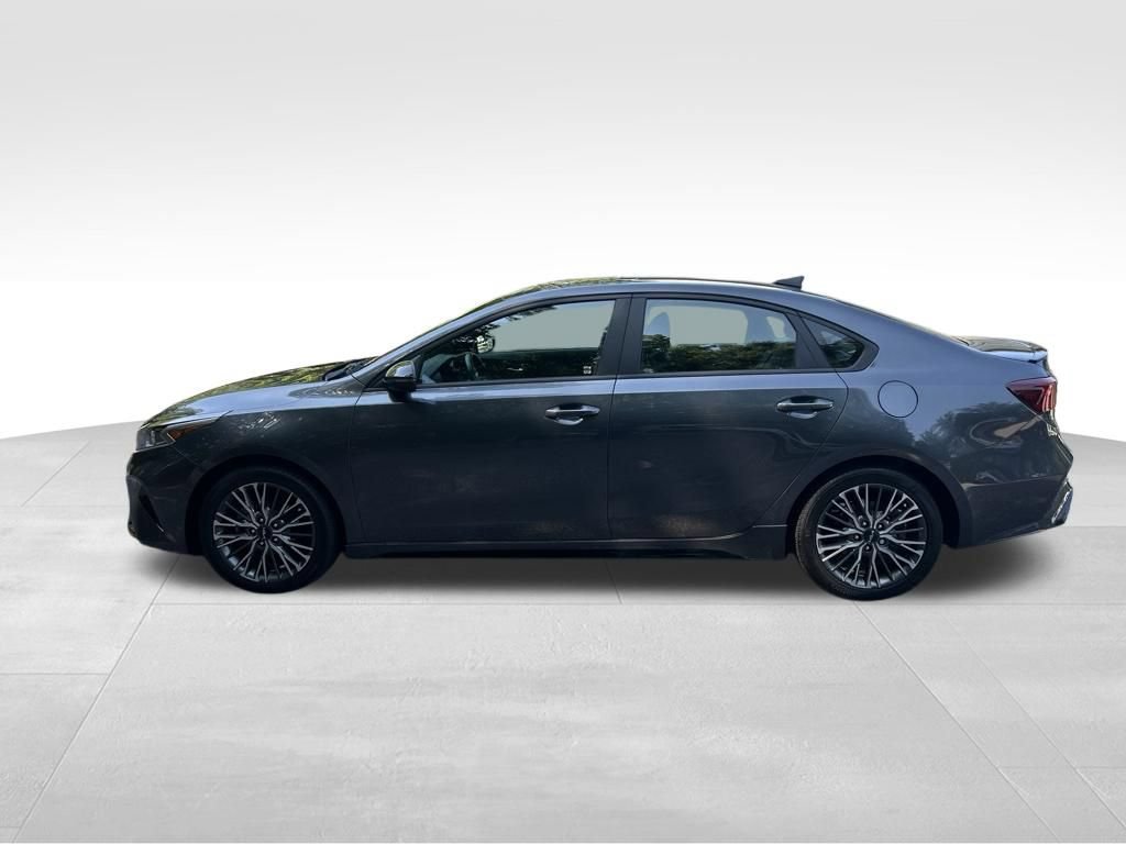 Used 2023 Kia Forte GT-Line w/ GT-Line Premium Package FWD video 2
