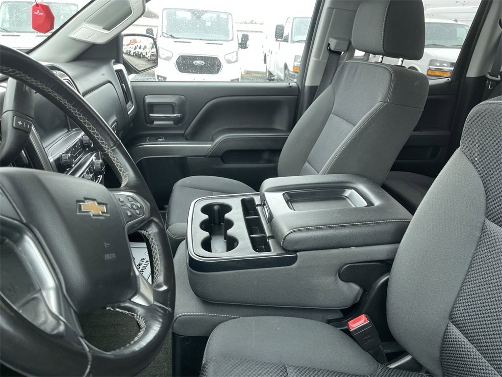 Used 2018 Chevrolet Silverado 1500 LT w/ All Star Edition image 3
