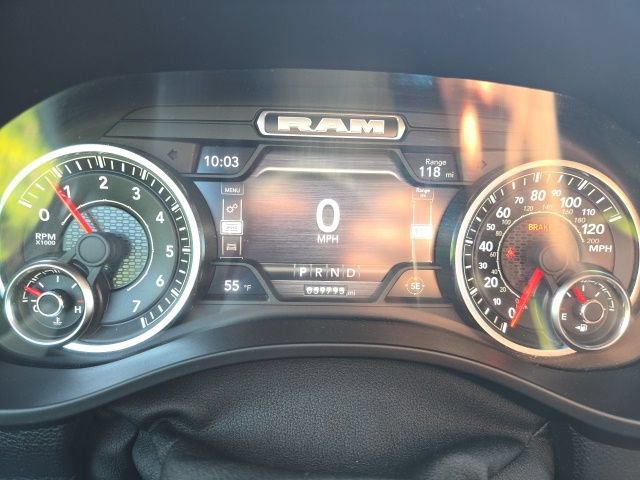 Used 2022 RAM 1500 Laramie AWD/4WD image 13