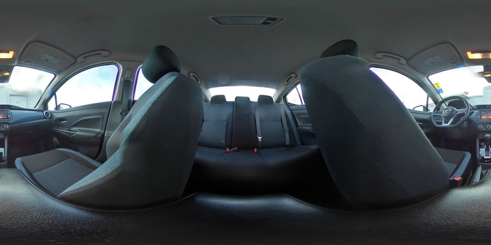 Used 2025 Nissan Versa SV image 40