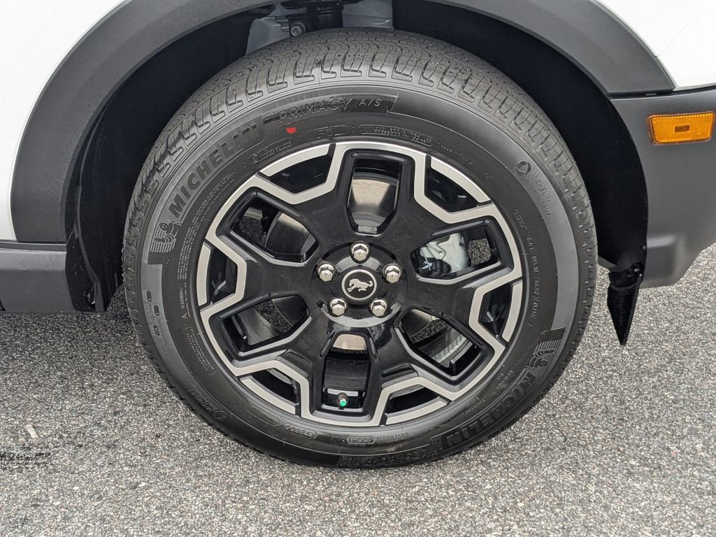 New 2026 Ford Bronco Sport Outer Banks image 11