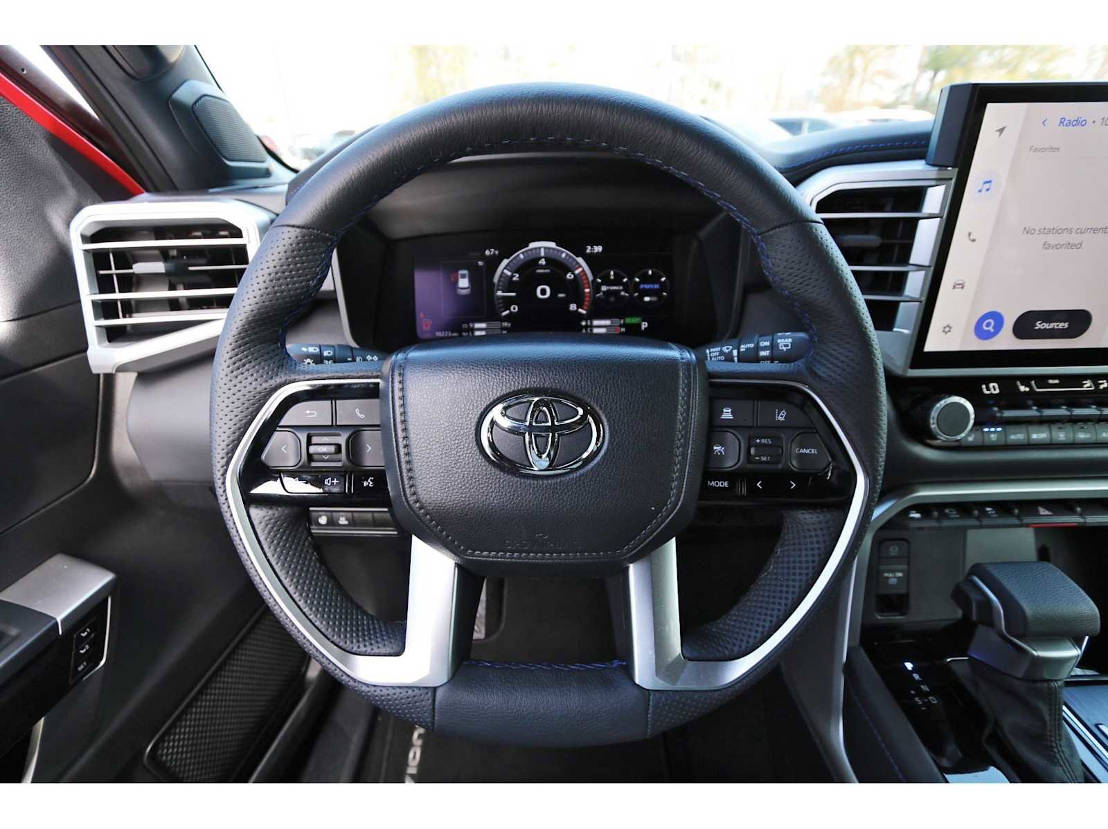 Used 2025 Toyota Sequoia Platinum image 12