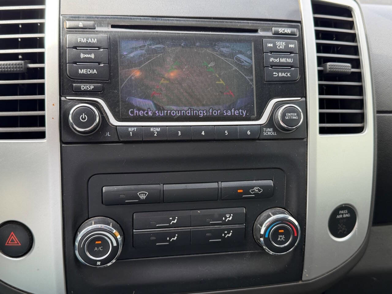 Used 2018 Nissan Frontier SV RWD image 19