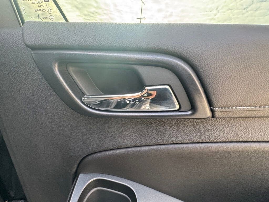 Used 2020 GMC Yukon SLE w/ SLE Value Package image 39