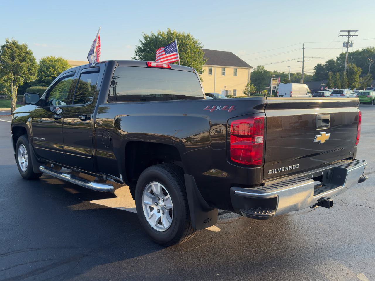 Used 2018 Chevrolet Silverado 1500 LT w/ All Star Edition AWD/4WD image 7