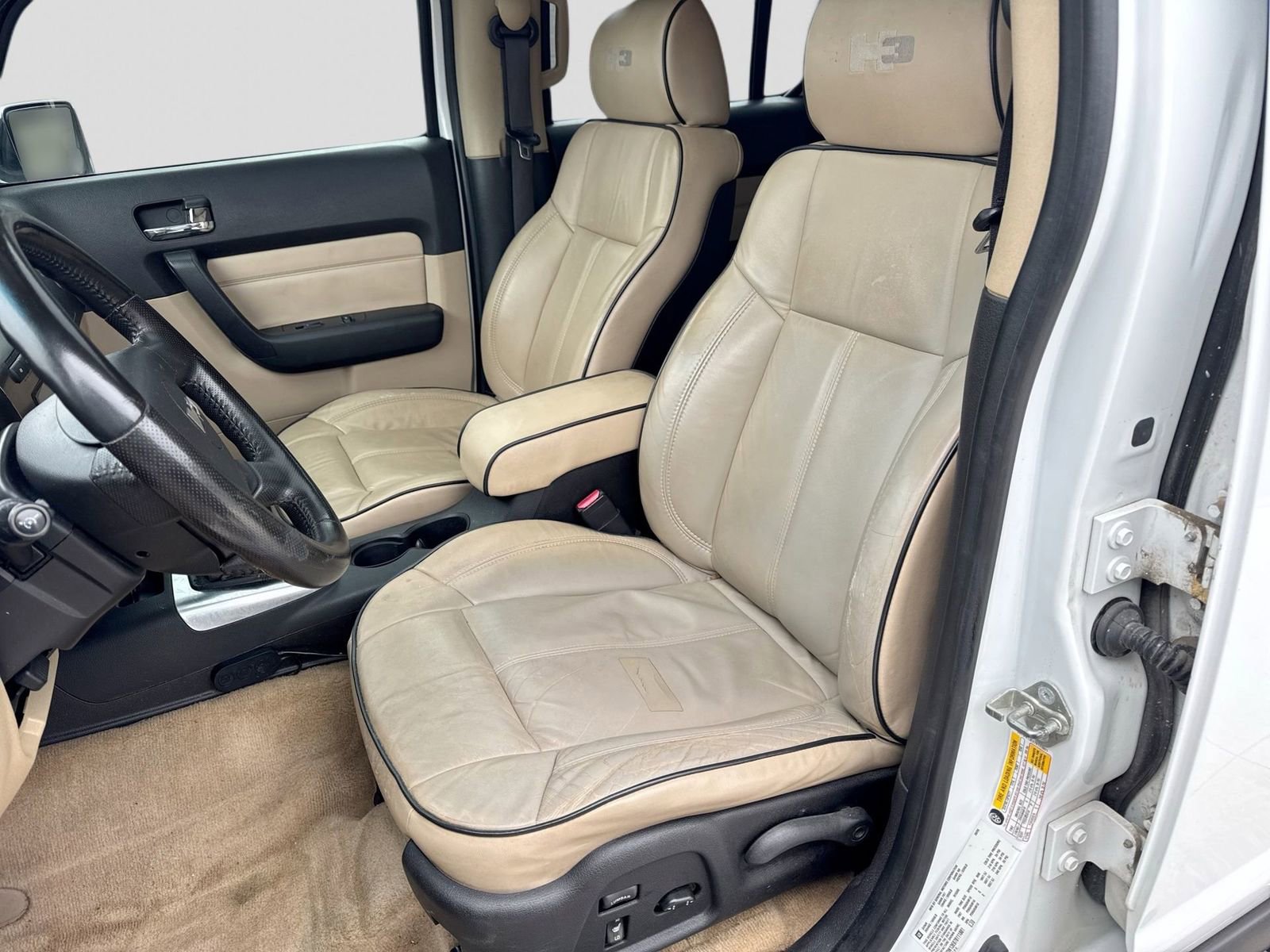 Used 2007 HUMMER H3 Luxury image 17