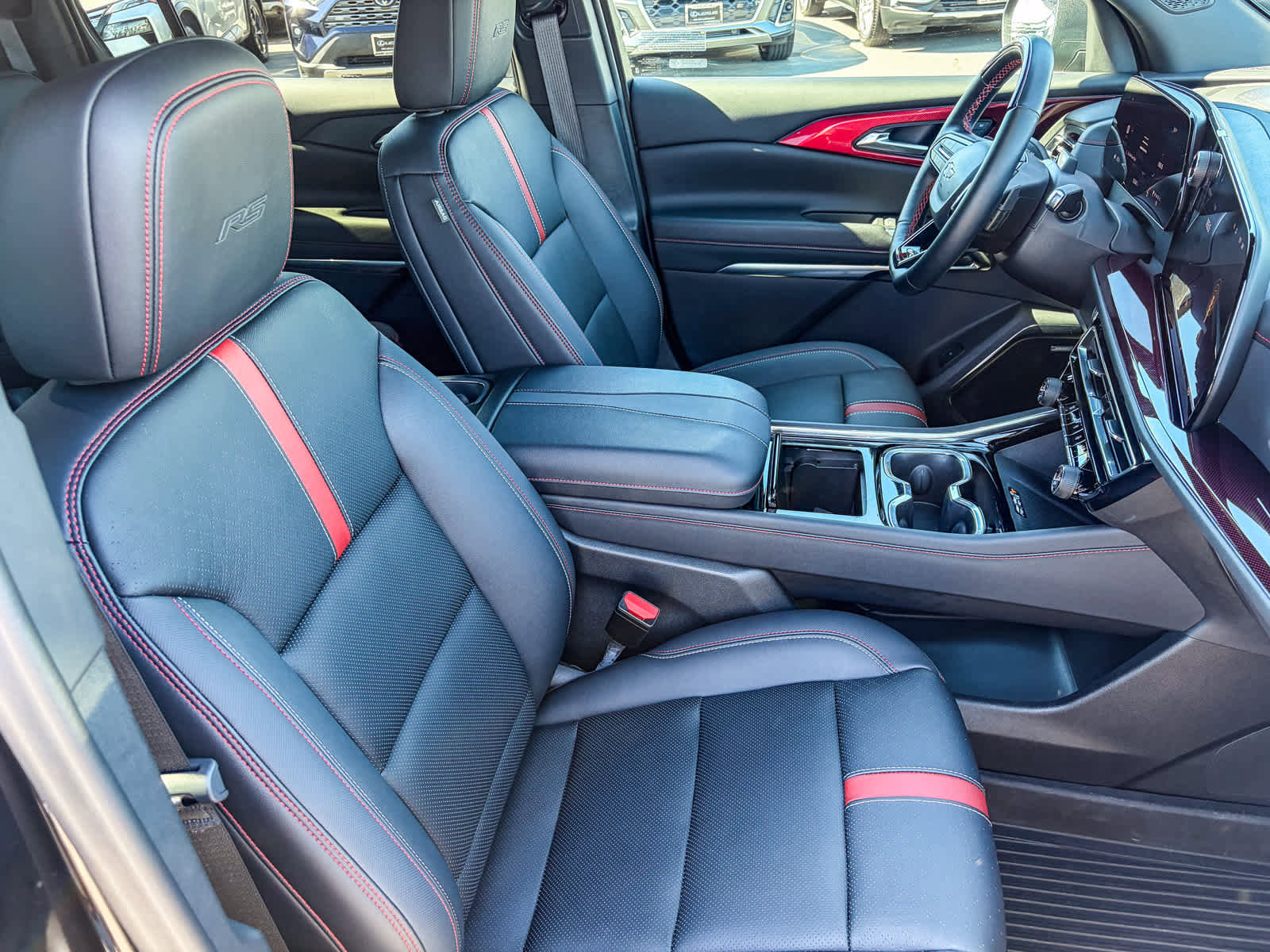 Used 2024 Chevrolet Traverse RS w/ LPO, Floor Liner Package image 15