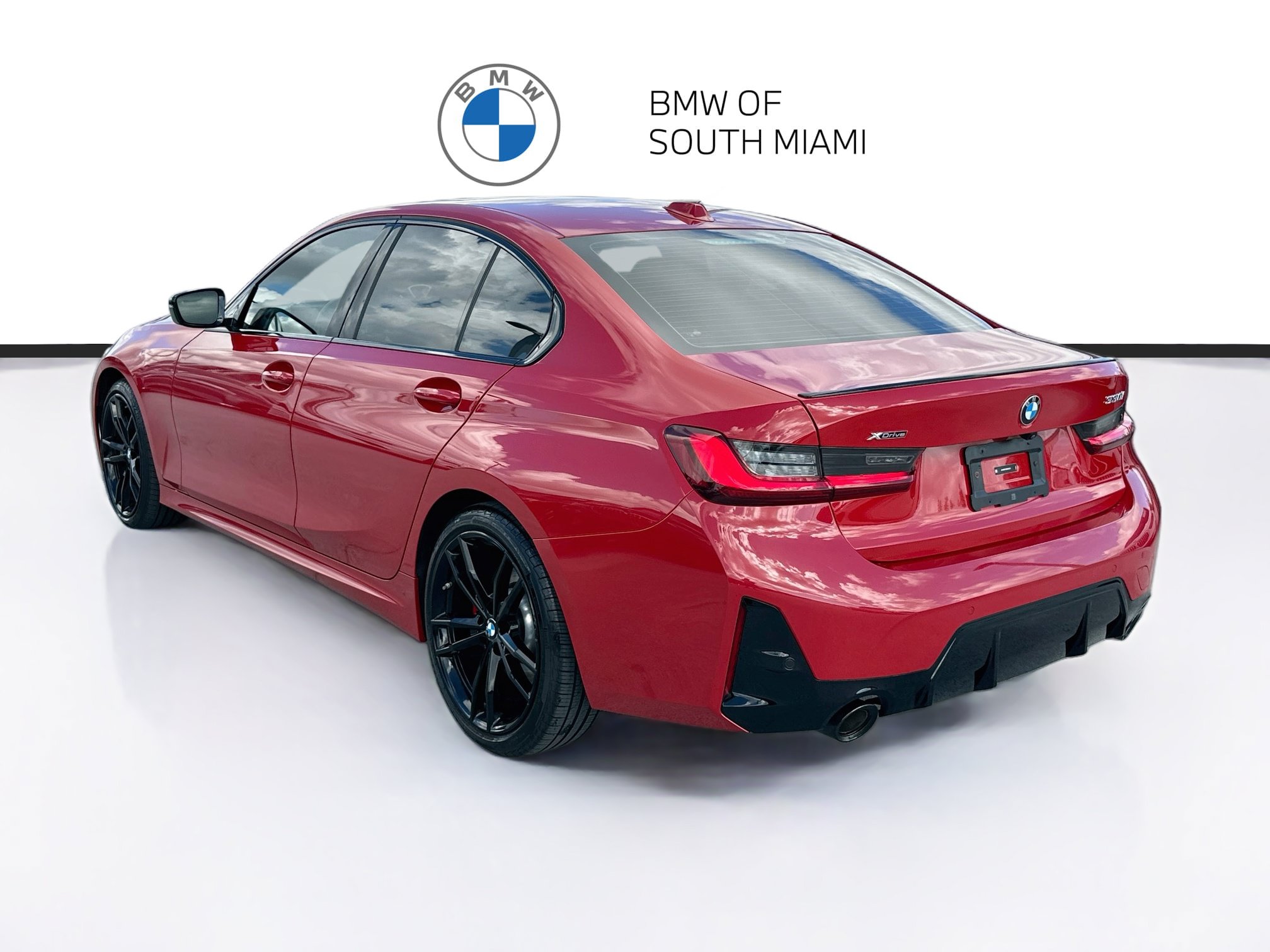 Used 2024 BMW 330i xDrive Sedan w/ M Sport Package AWD/4WD image 5