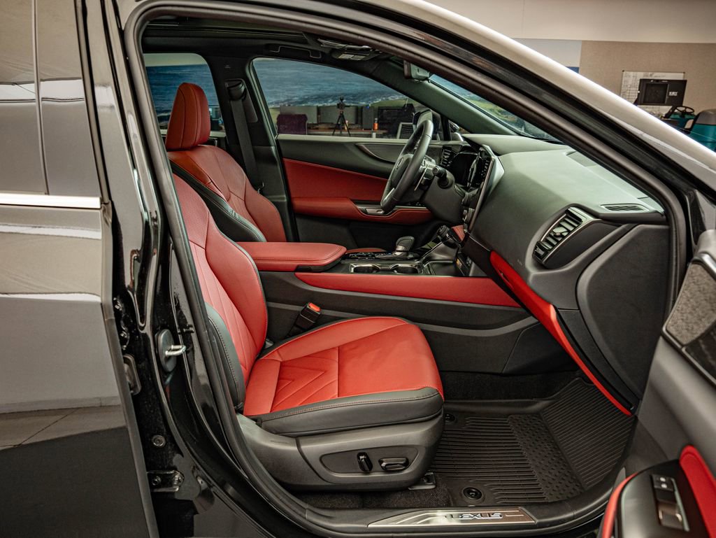 Certified 2025 Lexus NX 350h AWD w/ Accessory Package (2T) image 34