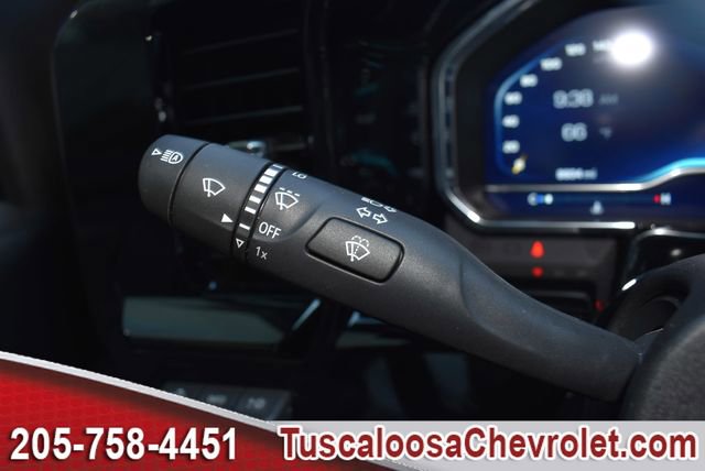 Used 2025 Chevrolet Silverado 2500 ZR2 w/ Technology Package image 32