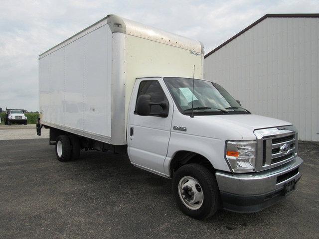 Used 2023 Ford E-450 and Econoline 450 Super Duty w/ Power Windows & Locks Group RWD image 9