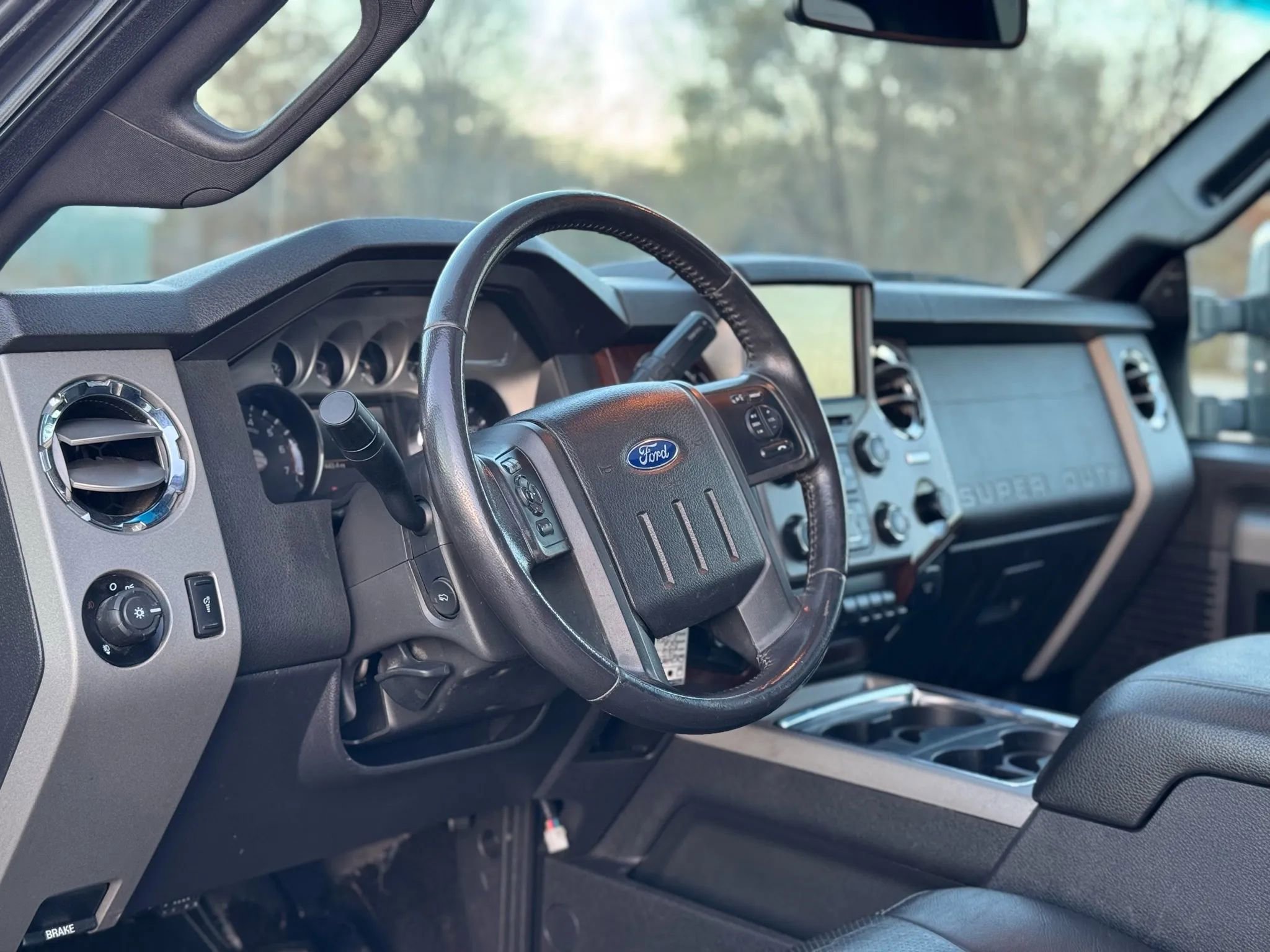 Used 2016 Ford F250 Lariat w/ Lariat Ultimate Package image 10