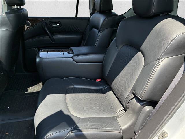 Used 2017 INFINITI QX80 4WD w/ Driver Assistance Package image 13