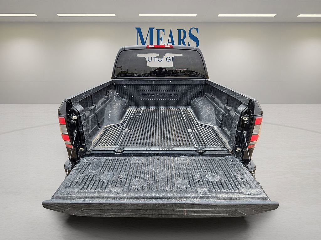 Used 2024 Nissan Frontier SV image 13