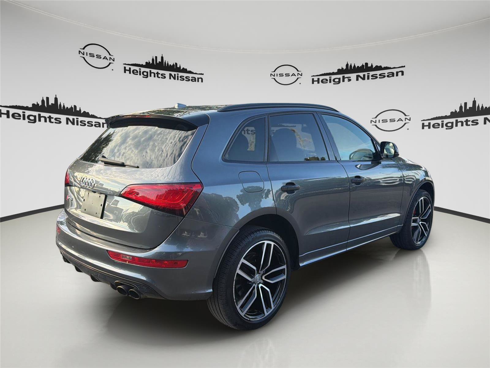Used 2017 Audi SQ5 Premium Plus AWD/4WD image 5