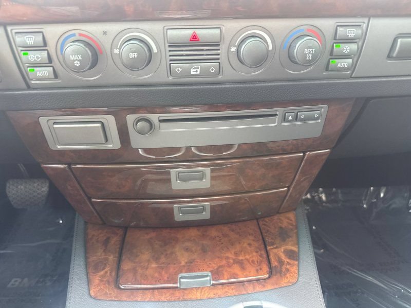 Used 2004 BMW 760Li RWD image 31