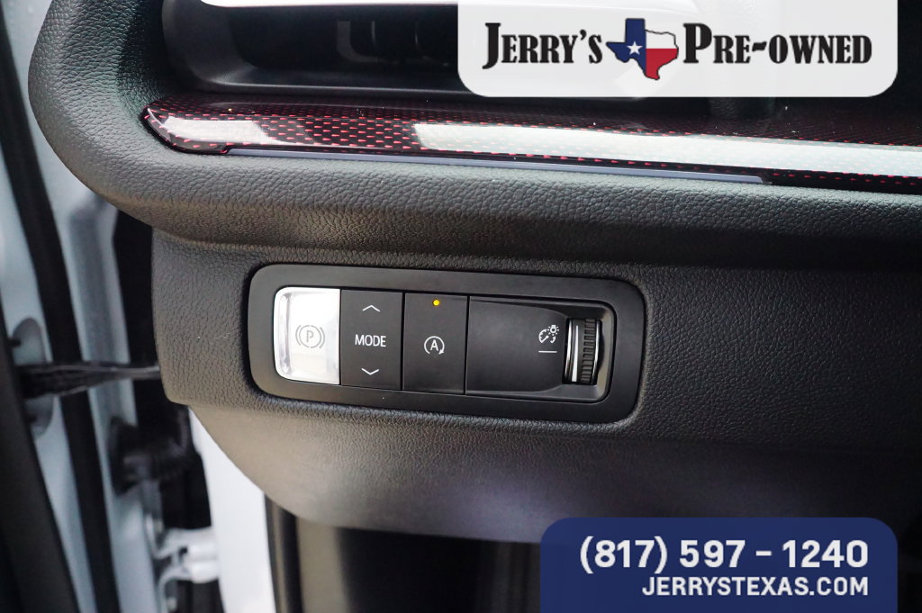 Used 2026 Chevrolet Traverse RS FWD image 15
