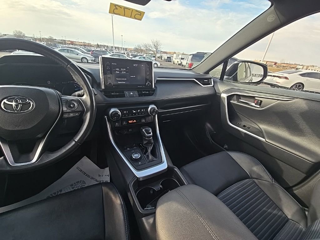 Used 2019 Toyota RAV4 XSE image 27