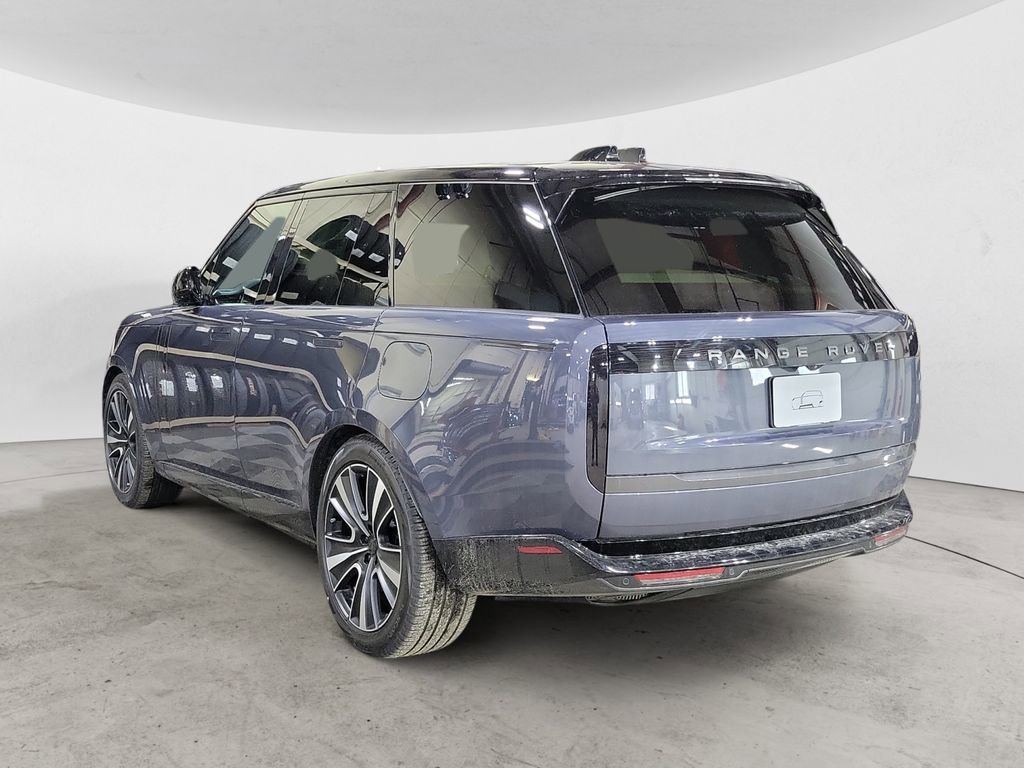 New 2026 Land Rover Range Rover SE image 3