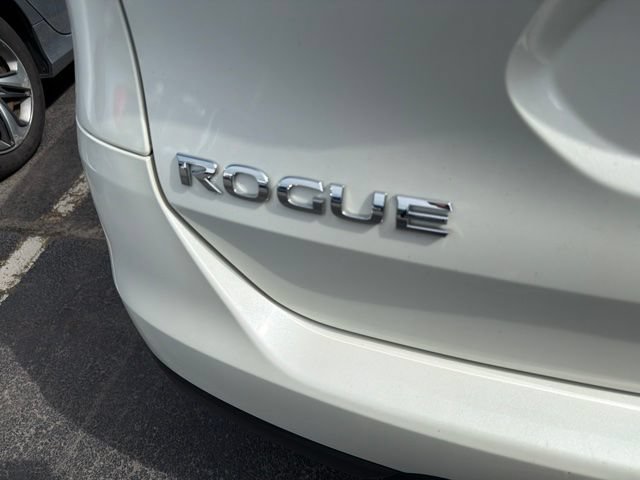 Used 2016 Nissan Rogue SL w/ SL Premium Package AWD/4WD image 7