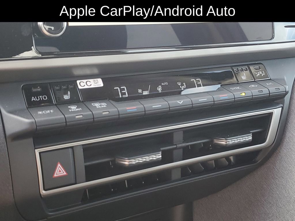 Used 2025 Toyota Camry LE w/ Convenience Package image 16