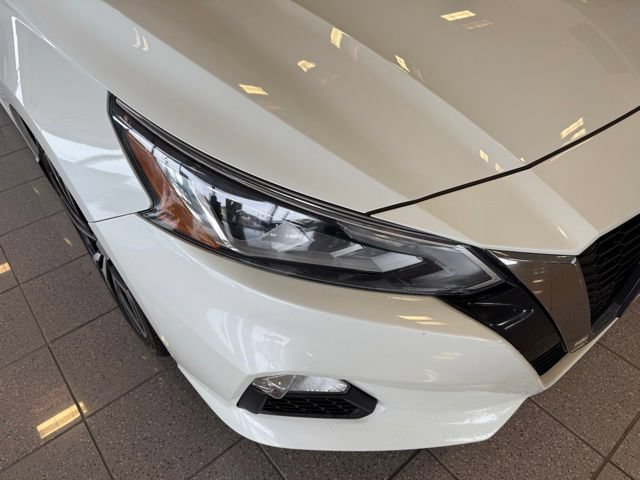 Used 2022 Nissan Altima 2.0 SR FWD image 9