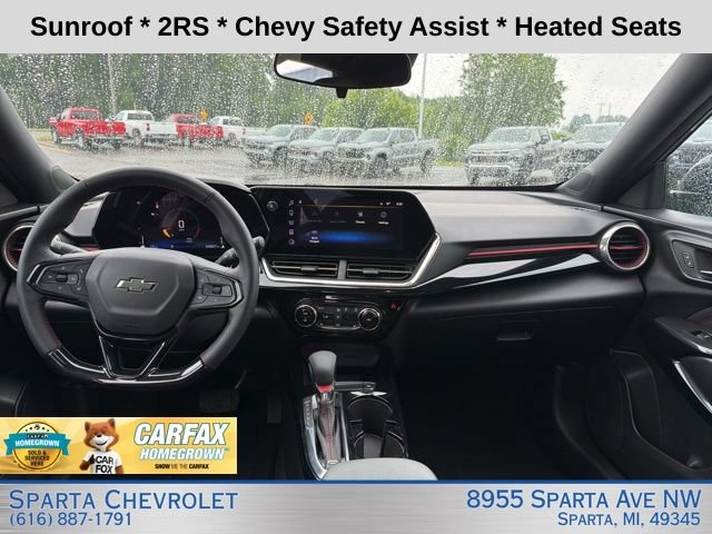 Used 2024 Chevrolet Trax RS w/ Sunroof Package FWD image 12