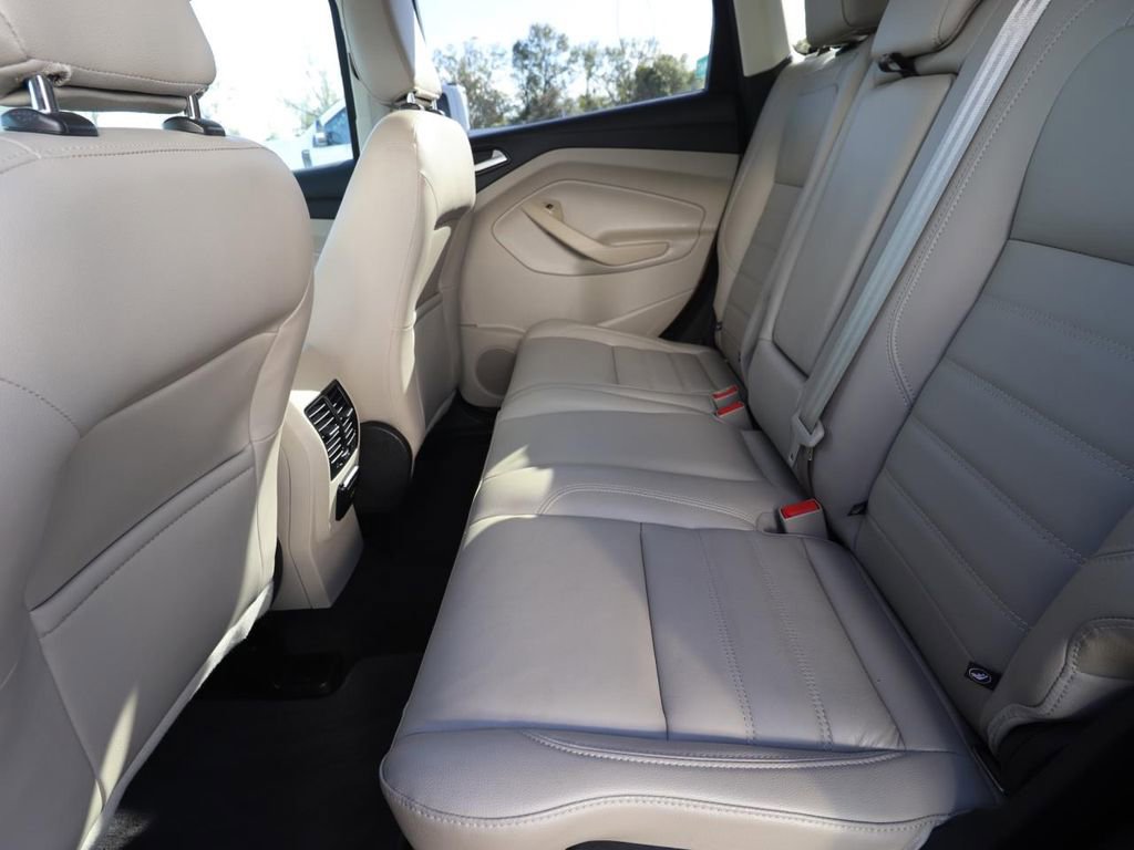 Certified 2018 Ford Escape Titanium w/ Ford Safe & Smart Package image 9