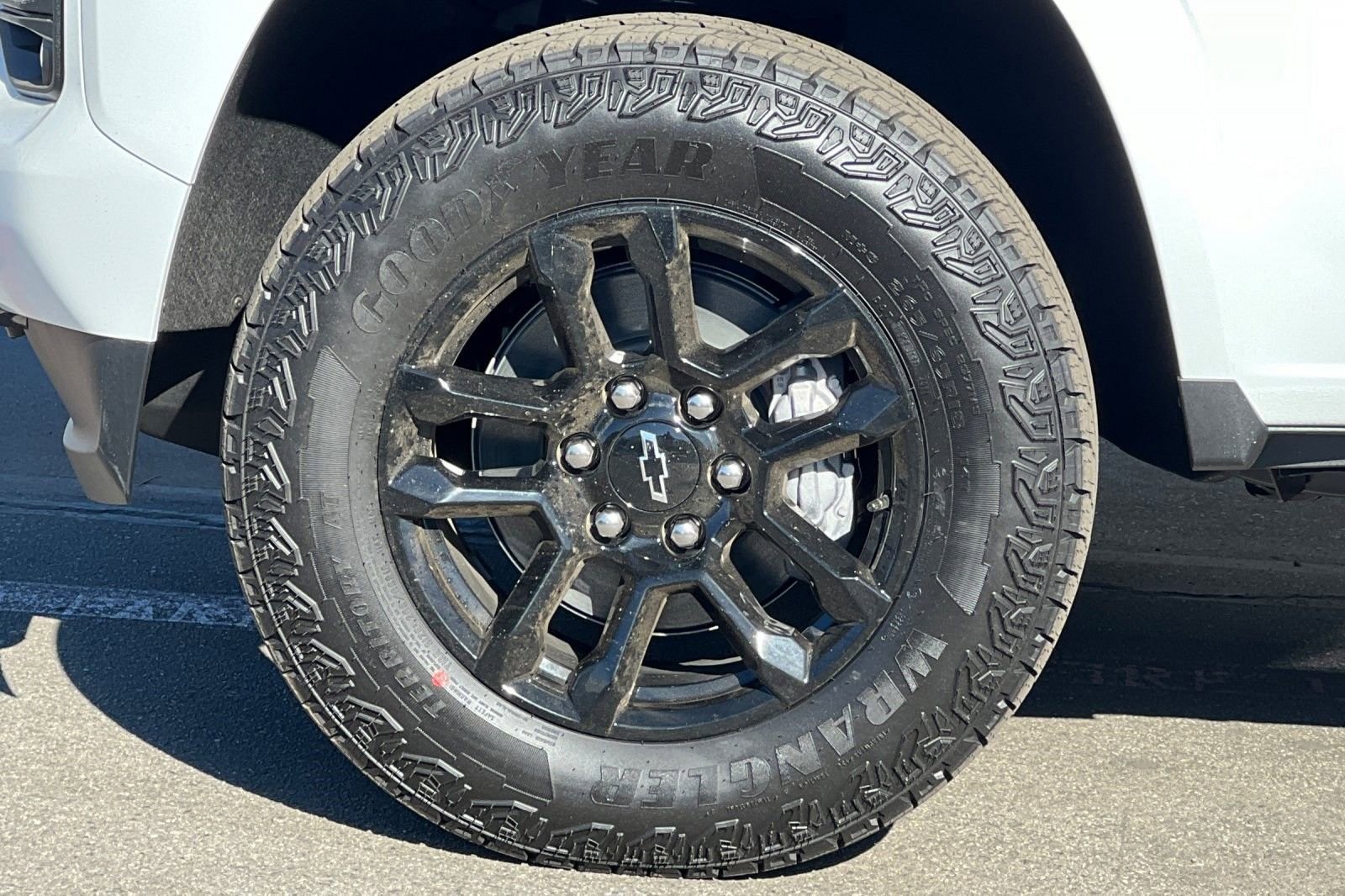 New 2025 Chevrolet Colorado Z71 w/ Midnight Edition image 33