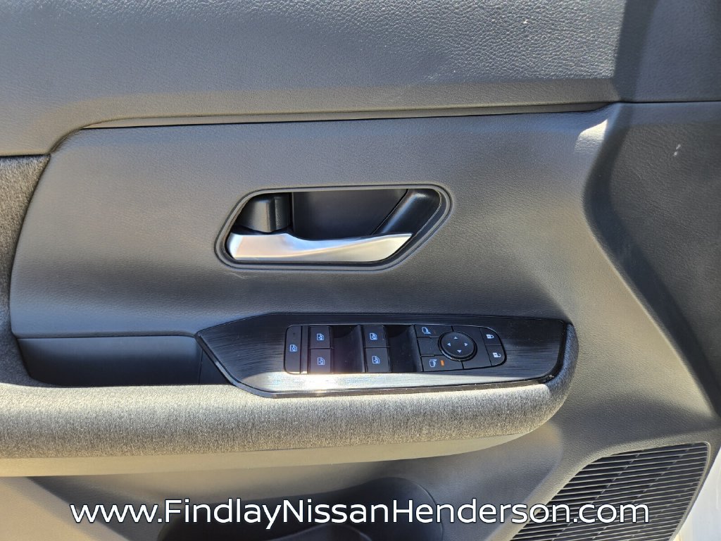 New 2026 Nissan Kicks SV w/ SV Premium Package FWD image 17