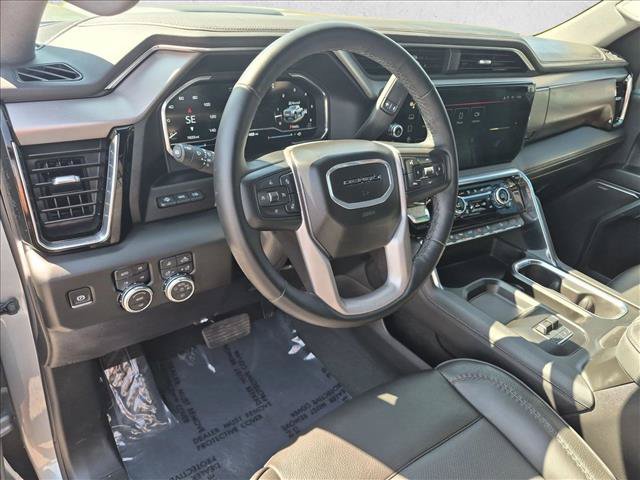Used 2025 GMC Sierra 2500 Denali w/ Denali Reserve Package AWD/4WD image 9