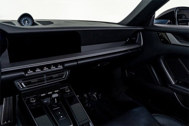 Used 2020 Porsche 911 Carrera w/ Premium Package image 32