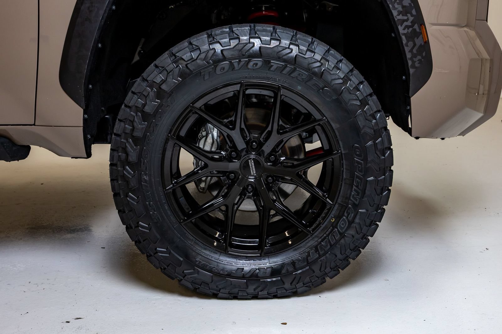 Used 2025 Toyota Tundra TRD Pro AWD/4WD image 12