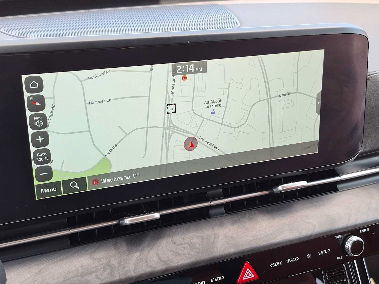 Used 2024 Kia Carnival SX FWD image 27