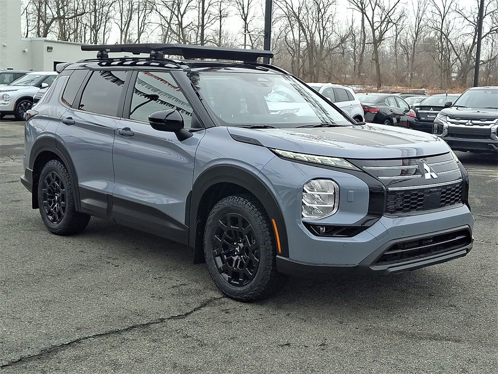 New 2026 Mitsubishi Outlander Trail Edition image 2