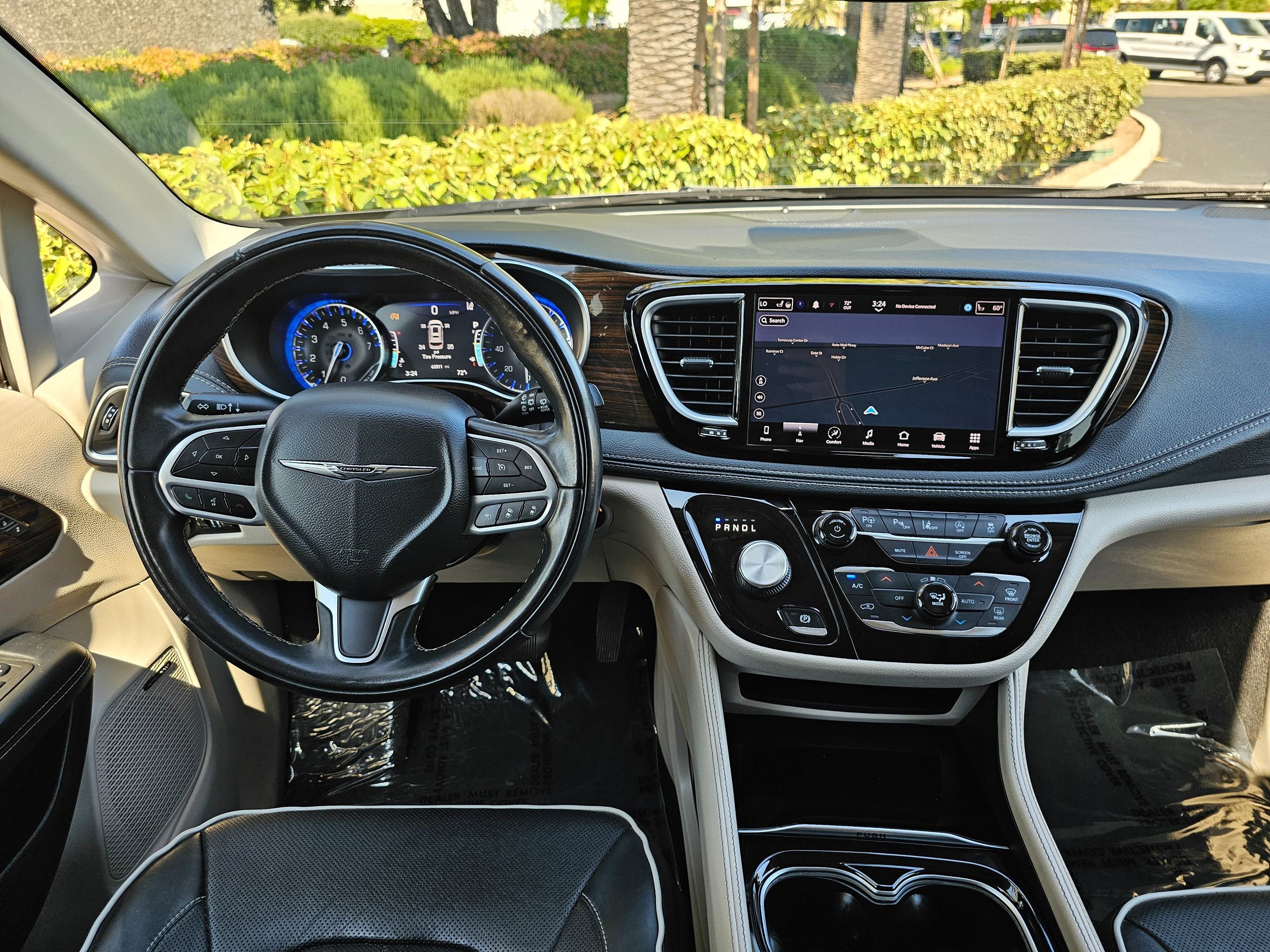 Used 2022 Chrysler Pacifica Limited image 23