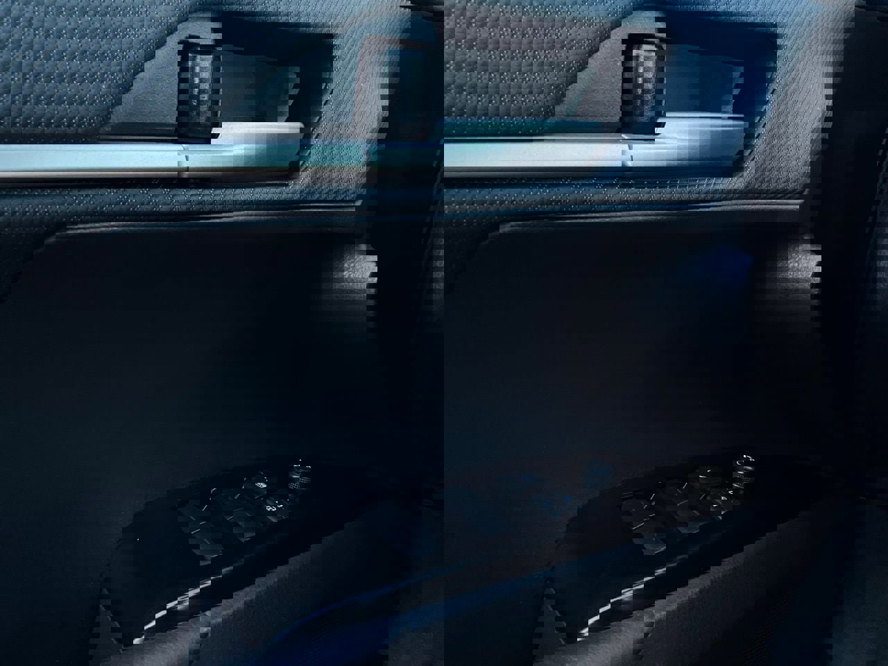 Used 2025 Toyota Camry SE image 22