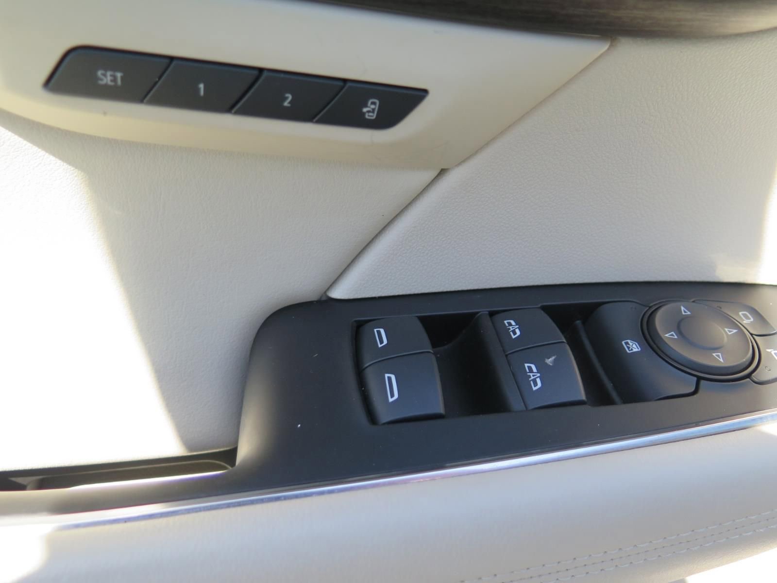 Used 2023 Buick Envision Avenir AWD/4WD image 12