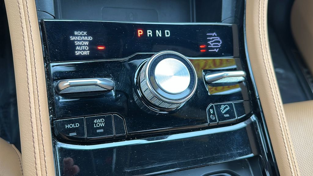 Used 2024 Jeep Grand Cherokee L Summit image 25