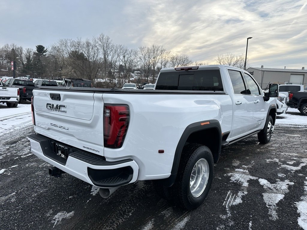 Used 2024 GMC Sierra 3500 Denali Ultimate image 5
