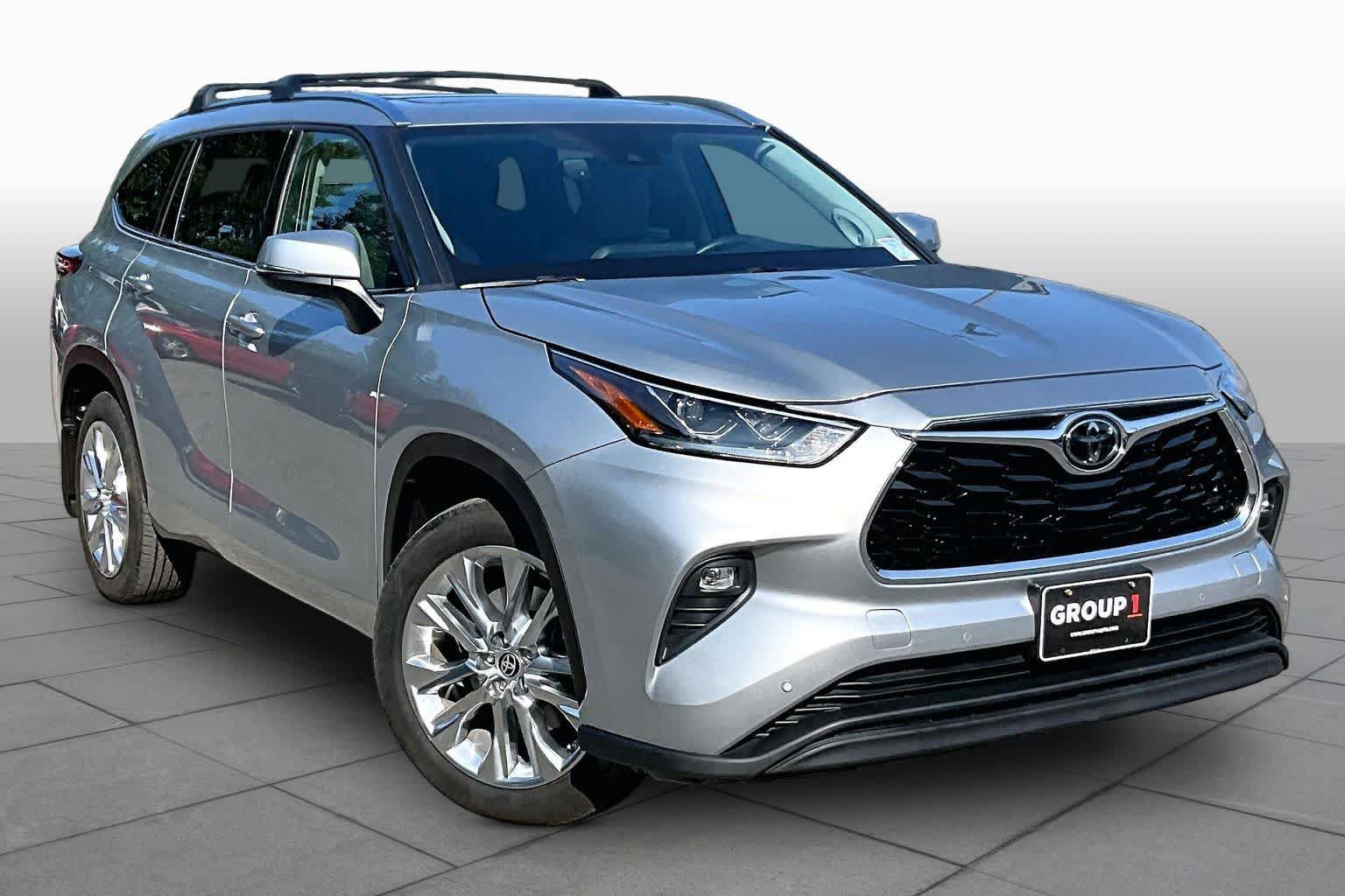 Certified 2020 Toyota Highlander Limited AWD/4WD image 3