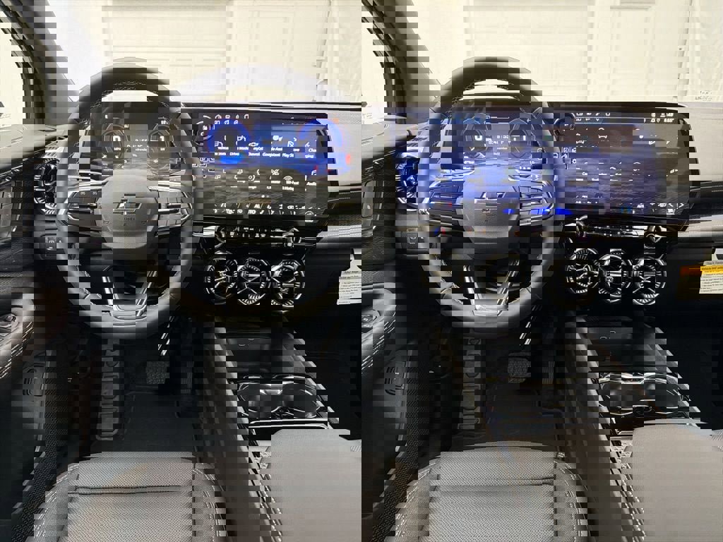 New 2026 Chevrolet Blazer EV LT AWD/4WD image 17