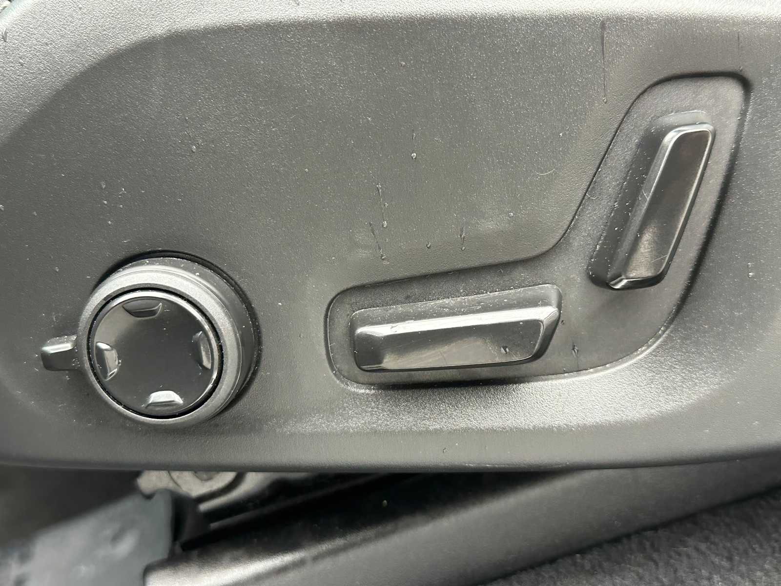 Certified 2023 Volvo XC90 T8 Ultimate image 23