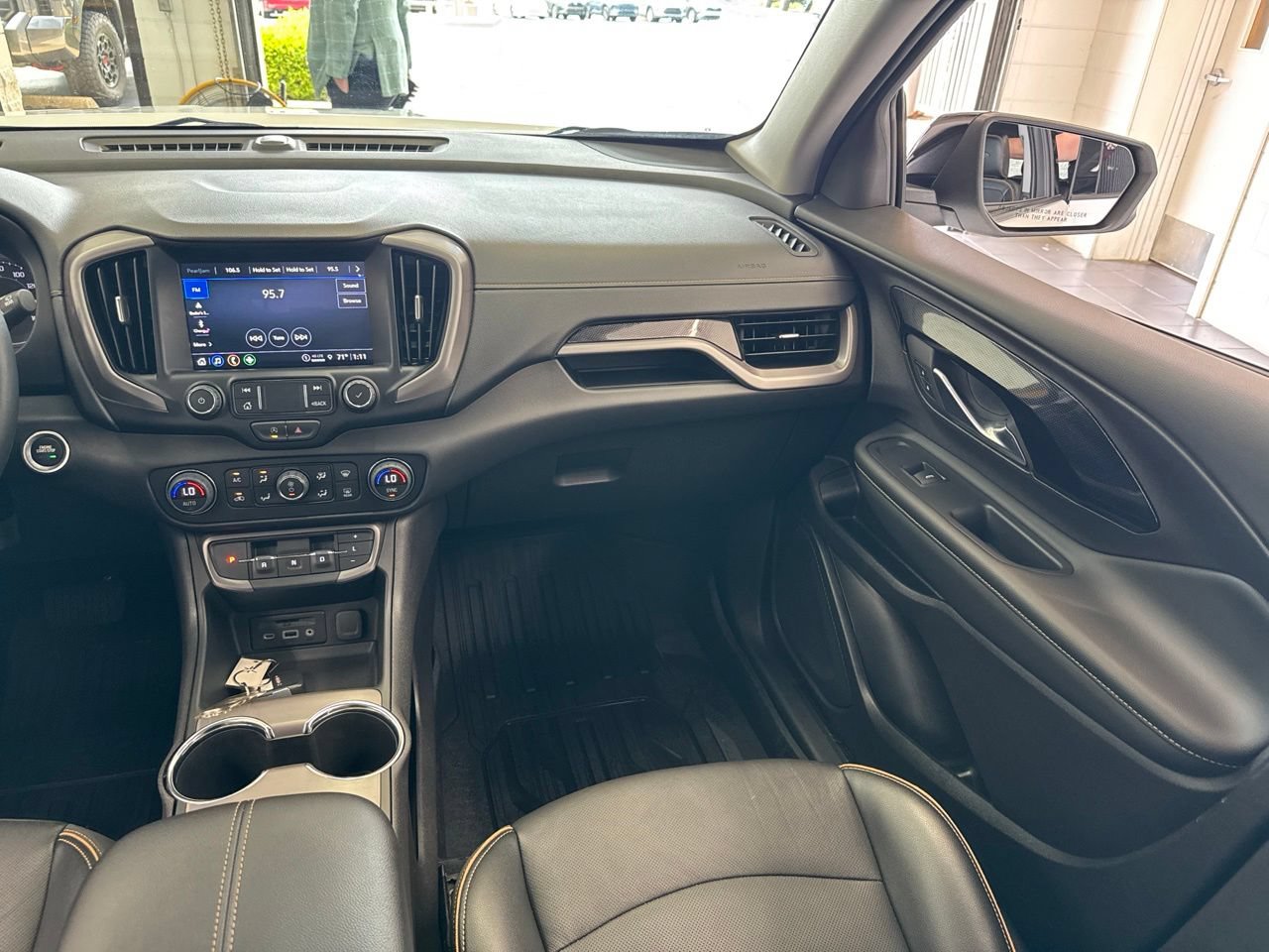 Used 2024 GMC Terrain AT4 AWD/4WD image 44