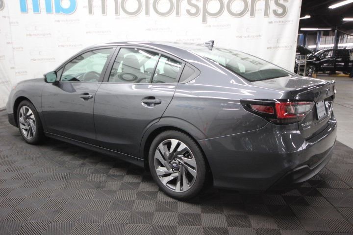 Used 2025 Subaru Legacy Limited image 3