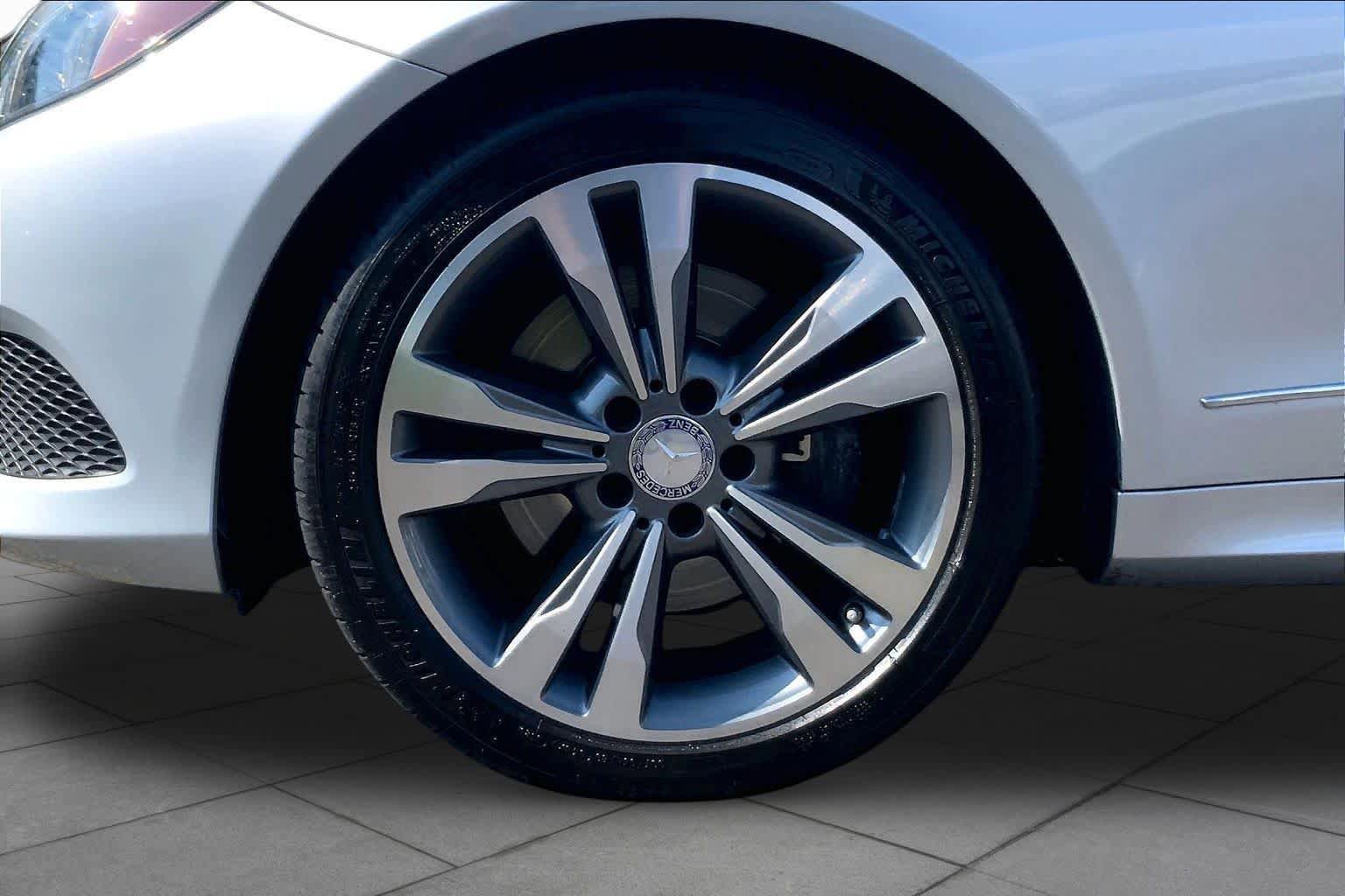Used 2017 Mercedes-Benz E 400 Cabriolet image 11