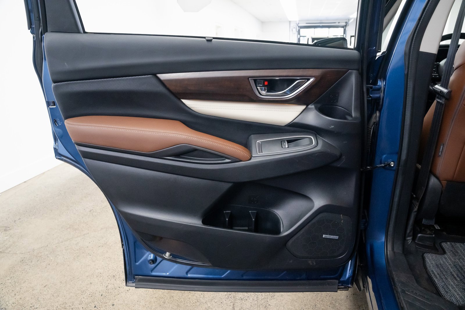 Used 2022 Subaru Ascent Touring image 22