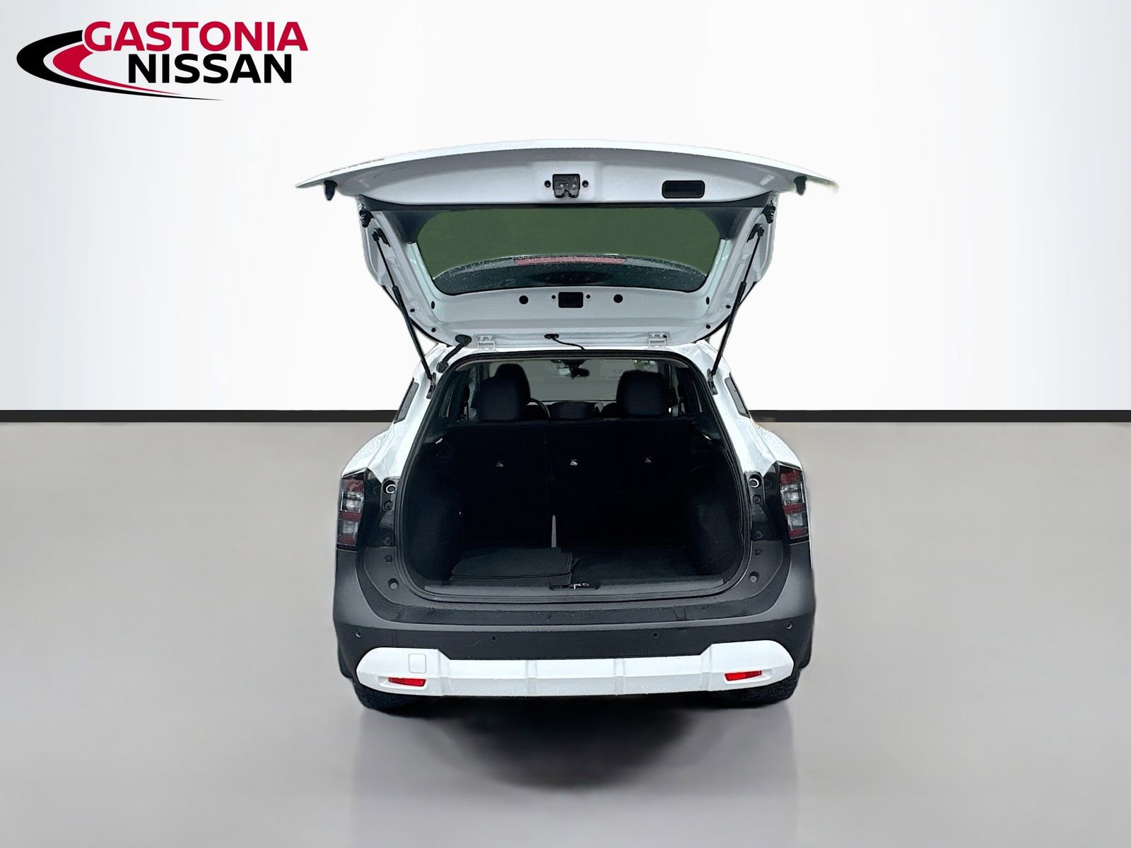 Used 2025 Nissan Kicks S FWD image 31