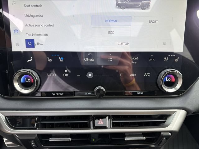 Used 2024 Lexus RX 500h F Sport AWD/4WD image 21