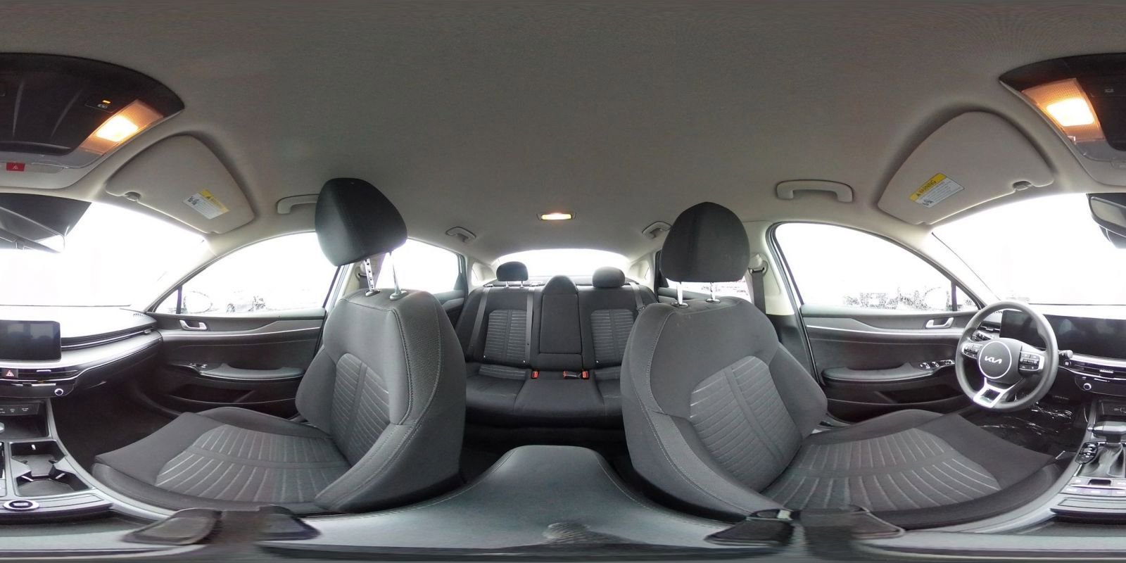 Used 2025 Nissan Versa SV FWD image 37